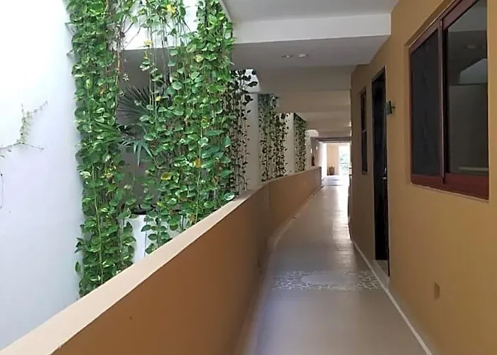 Ocean Front El Faro Reef 304 Aparthotel